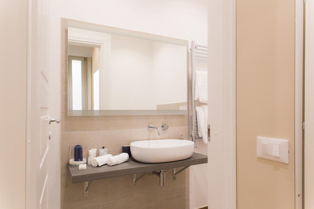 Nazionale Palace Suites Rzym Zewnętrze zdjęcie